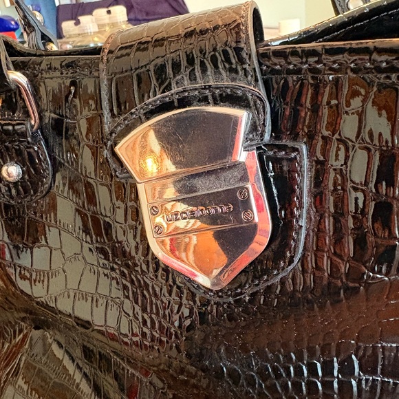 Liz Claiborne Shiny Black Crocodile Shoulder Bag - Picture 2 of 6